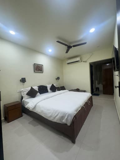 OXY Hotel Royal Levandar