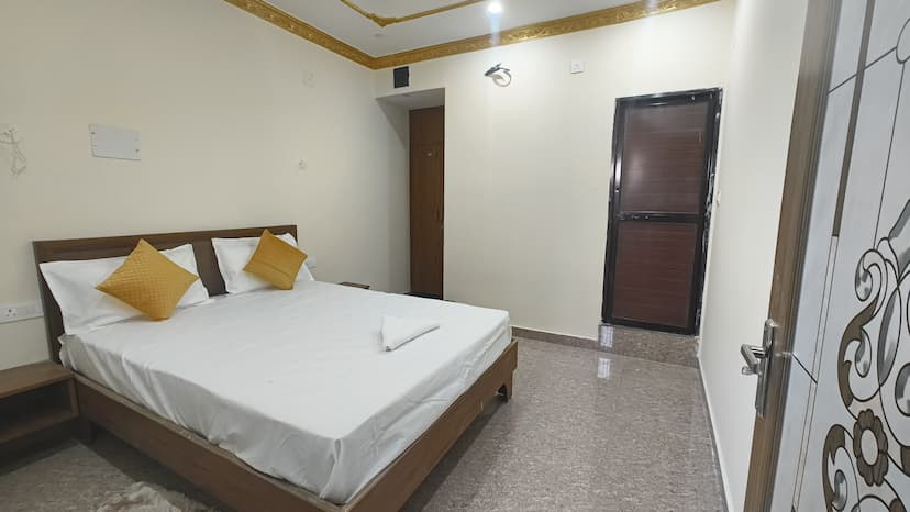 OXY City Inn